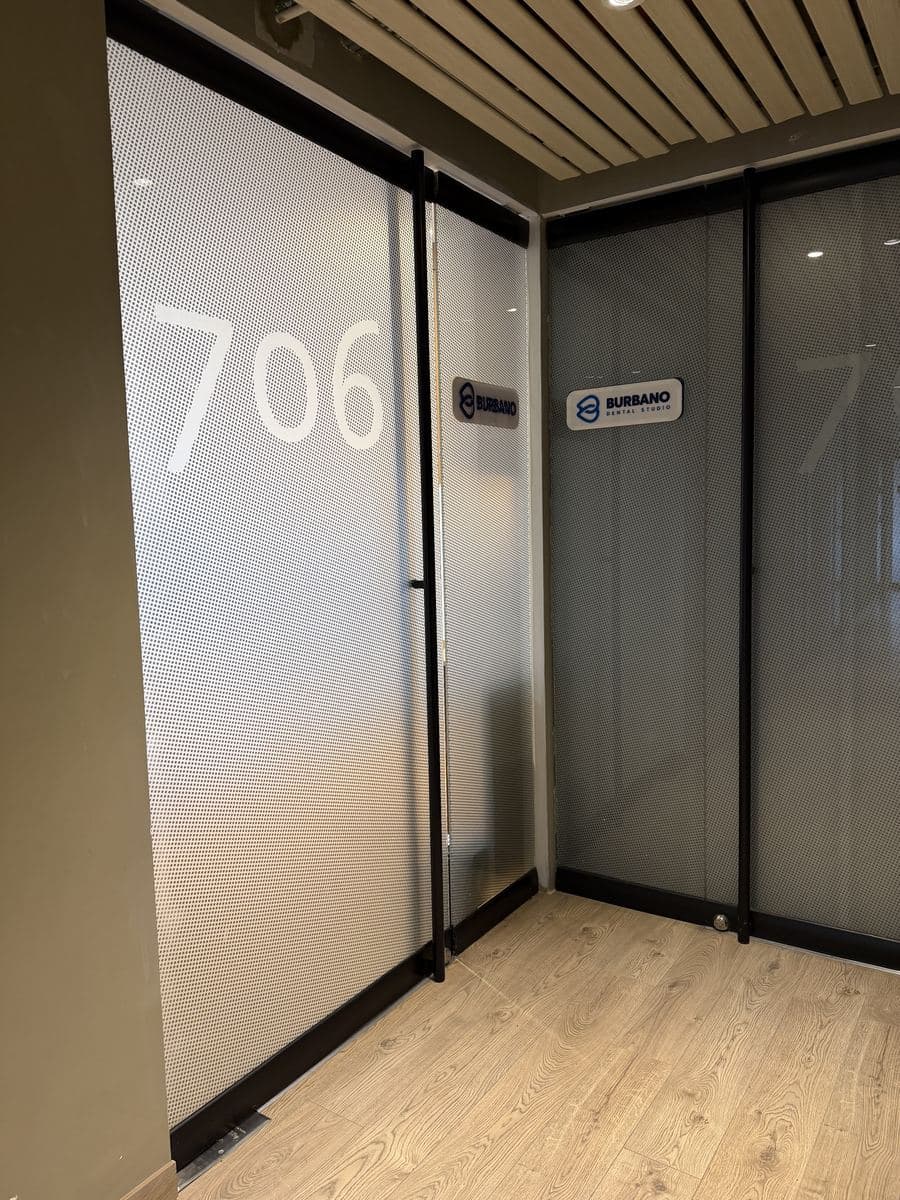 Consultorio 706, piso 7